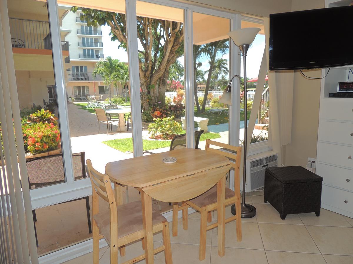 Aqua Mar Condos Pompano Beach Esterno foto
